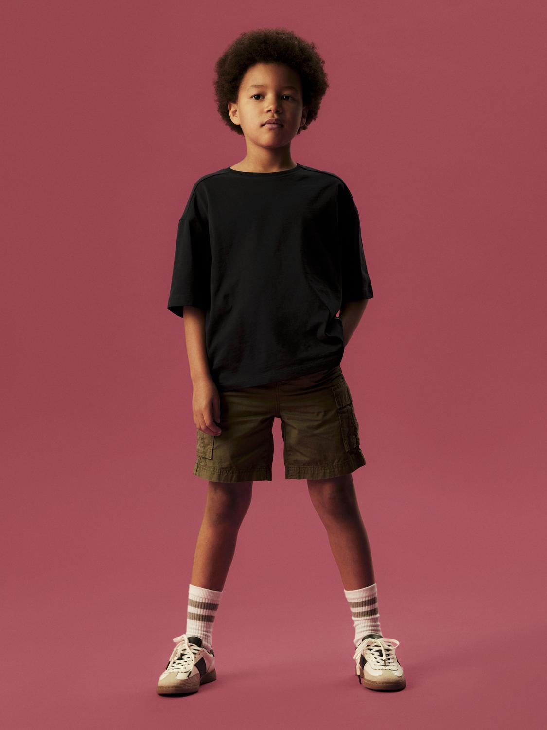 model_shot-creative